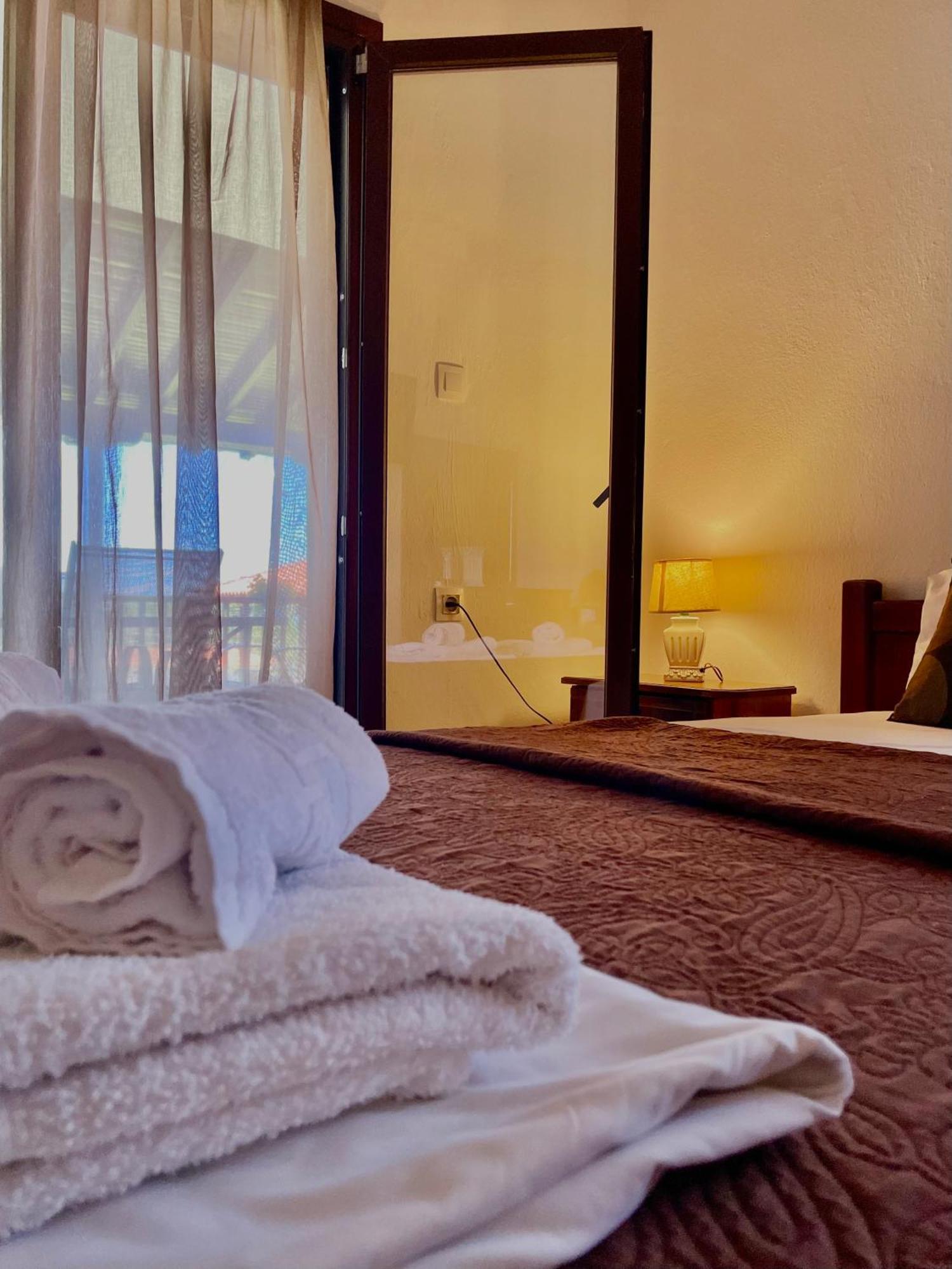 Anna Dani Apartments 보우르보우로우 외부 사진