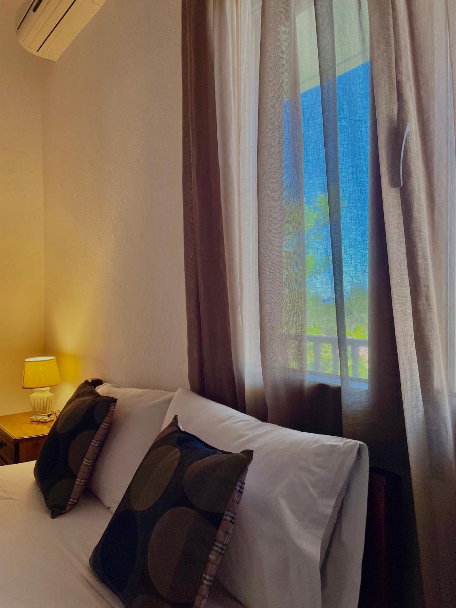 Anna Dani Apartments 보우르보우로우 외부 사진